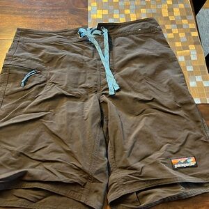 Women’s pentagon shorts